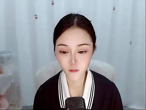 Snapshot of Amy-cnbaby chatting on 06-01-26, 01:29 Amy-cnbaby online show from 06-01-26, 01:29