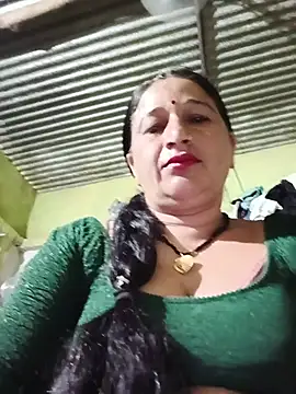 Snapshot of Haliya8 chatting on 05-20-26, 04:46 Haliya8 online show from 05-20-26, 04:46