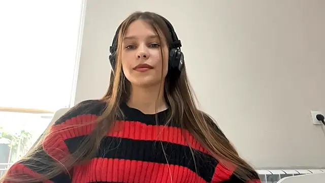 SerafinaAreizaga online show from 06-10-26, 09:52