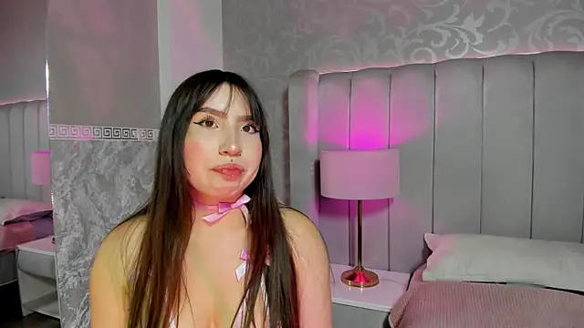 MadeleynRose online show from 07-15-26, 07:52
