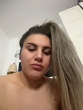 Snapshot of SensualQueenX chatting on 05-04-26, 10:06 SensualQueenX online show from 05-04-26, 10:06