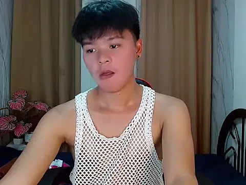 yourhotasiandoms online show from 05-21-26, 05:25
