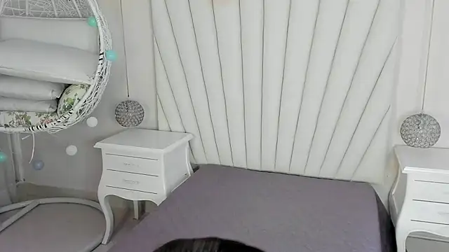 Snapshot of Taylor_gray7 chatting on 06-23-26, 02:09 Taylor gray7 online show from 06-23-26, 02:09