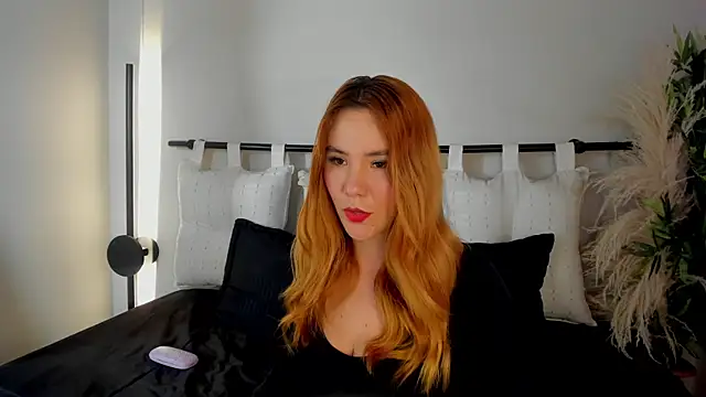 Snapshot of _zoe_3 chatting on 05-09-26, 12:32 zoe 3 online show from 05-09-26, 12:32