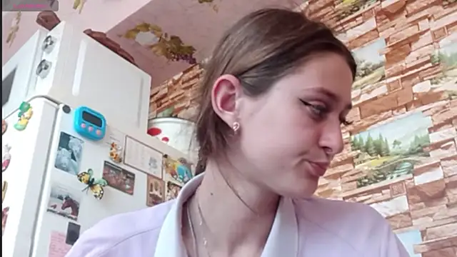 Snapshot of MercySoeder chatting on 06-08-26, 10:15 MercySoeder online show from 06-08-26, 10:15