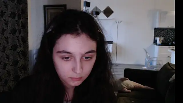 Snapshot of cute_lilia chatting on 05-10-26, 05:07 cute lilia online show from 05-10-26, 05:07