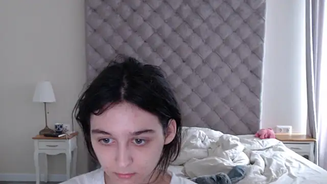 Snapshot of cute_lilia chatting on 05-27-26, 08:44 cute lilia online show from 05-27-26, 08:44