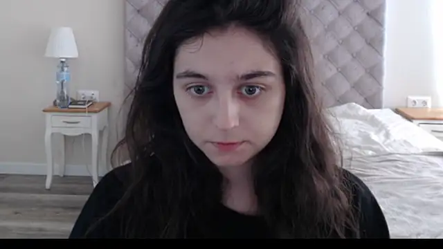 Snapshot of cute_lilia chatting on 06-01-26, 08:05 cute lilia online show from 06-01-26, 08:05
