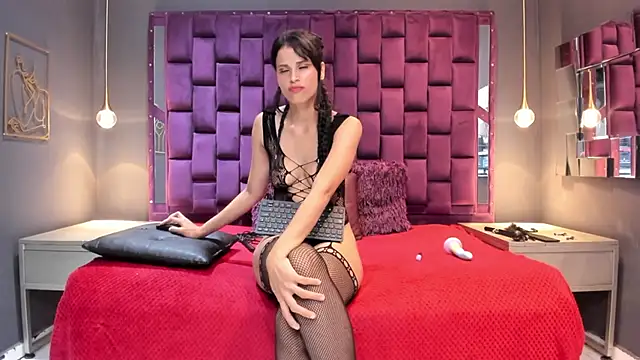 Snapshot of AlesiaLara chatting on 06-01-26, 07:15 AlesiaLara online show from 06-01-26, 07:15