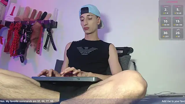 aronleblanc  online show from 06-12-26, 01:21