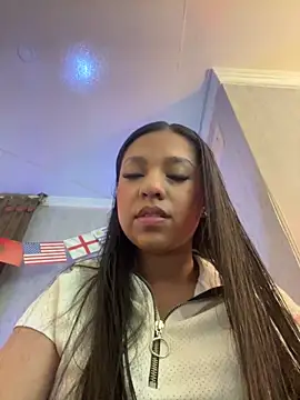Dulcerouss   online show from 06-15-26, 11:23