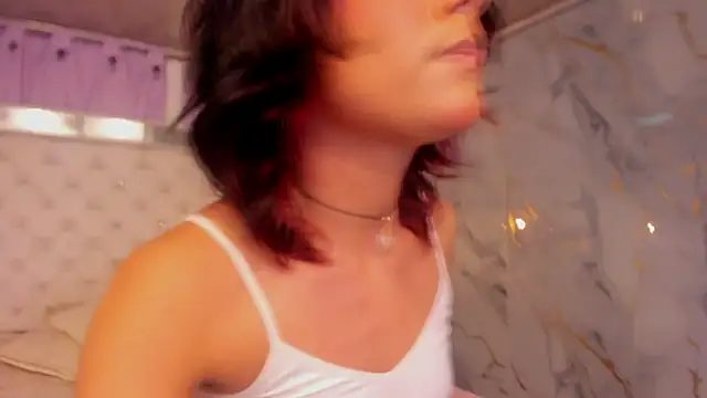 Snapshot of Skyler-rouse chatting on 06-25-26, 07:29 Skyler-rouse online show from 06-25-26, 07:29
