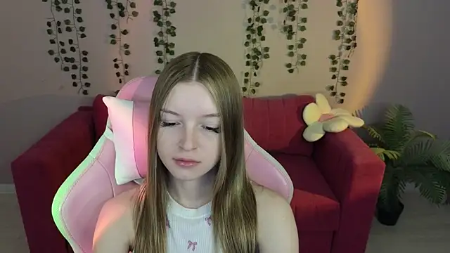 Eva Th0mpson online show from 06-30-26, 12:55
