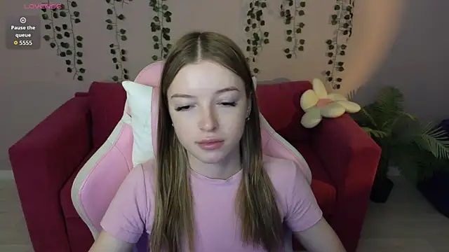 Eva Th0mpson online show from 07-07-26, 12:57