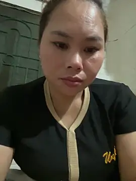 Snapshot of Banana-zz chatting on 05-02-26, 02:33 Banana-zz online show from 05-02-26, 02:33