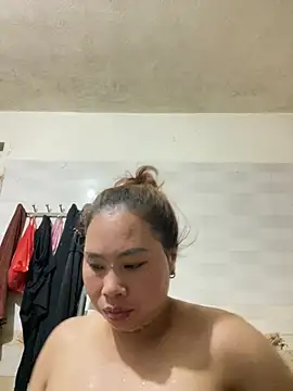 Snapshot of Banana-zz chatting on 05-06-26, 02:55 Banana-zz online show from 05-06-26, 02:55