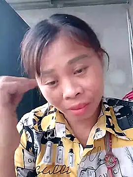 daisyy2 online show from 05-02-26, 02:16