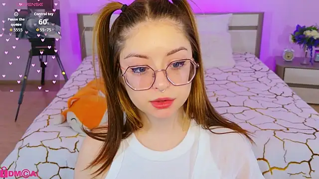 selenamils online show from 07-16-26, 03:01