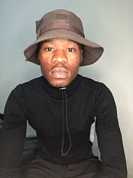 Snapshot of thandolezwe1 chatting on 05-05-26, 04:59 thandolezwe1 online show from 05-05-26, 04:59