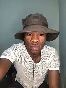 Snapshot of thandolezwe1 chatting on 05-11-26, 07:22 thandolezwe1 online show from 05-11-26, 07:22