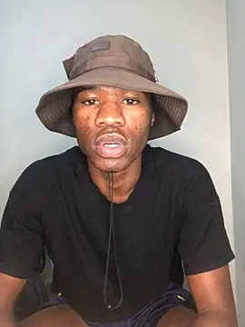 Snapshot of thandolezwe1 chatting on 05-19-26, 08:04 thandolezwe1 online show from 05-19-26, 08:04