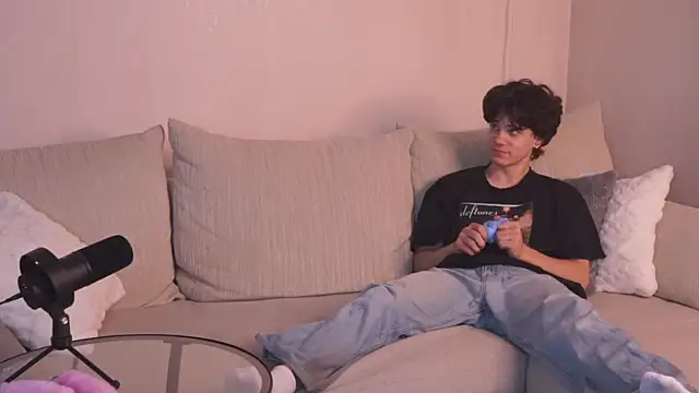 Jess and Wayne online show from 07-06-26, 02:47