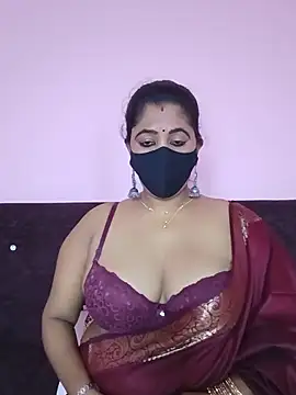 Snapshot of Polly-bhabi chatting on 05-28-26, 09:06 Polly-bhabi online show from 05-28-26, 09:06