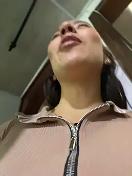 Julieth ec online show from 07-31-26, 12:37