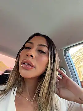 Snapshot of Palmer__ chatting on 06-19-26, 02:32 Palmer online show from 06-19-26, 02:32