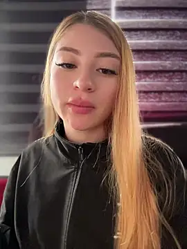 Snapshot of Jessy_Queen chatting on 07-15-26, 02:55 Jessy Queen online show from 07-15-26, 02:55