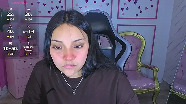 Snapshot of lia_harper_t chatting on 06-05-26, 02:40 lia harper t online show from 06-05-26, 02:40