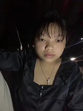 Snapshot of Cham-py chatting on 05-08-26, 01:11 Cham-py online show from 05-08-26, 01:11