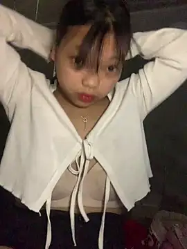Snapshot of Cham-py chatting on 05-22-26, 01:02 Cham-py online show from 05-22-26, 01:02
