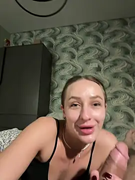 leonmessi3 online show from 06-18-26, 05:28