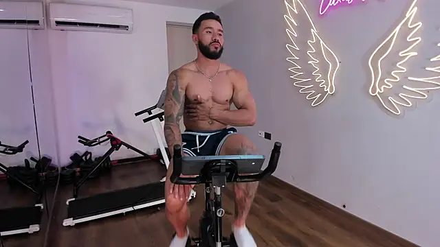 Snapshot of Axel_power_ chatting on 05-08-26, 03:34 Axel power online show from 05-08-26, 03:34