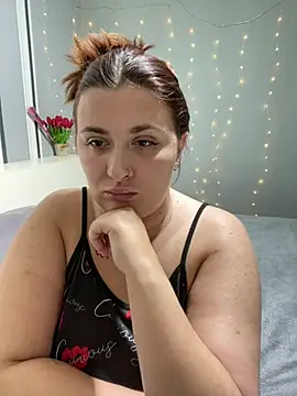 Snapshot of AureTease chatting on 07-26-26, 06:37 AureTease online show from 07-26-26, 06:37