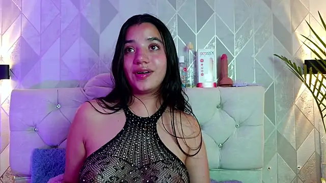 Snapshot of Zaira_bonny chatting on 06-01-26, 10:39 Zaira bonny online show from 06-01-26, 10:39