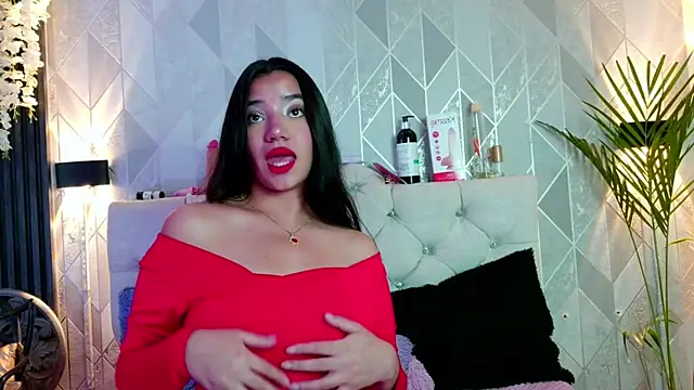 Snapshot of Zaira_bonny chatting on 06-06-26, 09:19 Zaira bonny online show from 06-06-26, 09:19