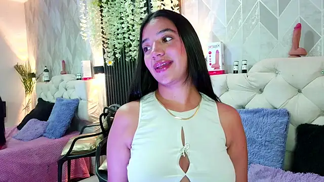 Snapshot of Zaira_bonny chatting on 07-16-26, 03:40 Zaira bonny online show from 07-16-26, 03:40