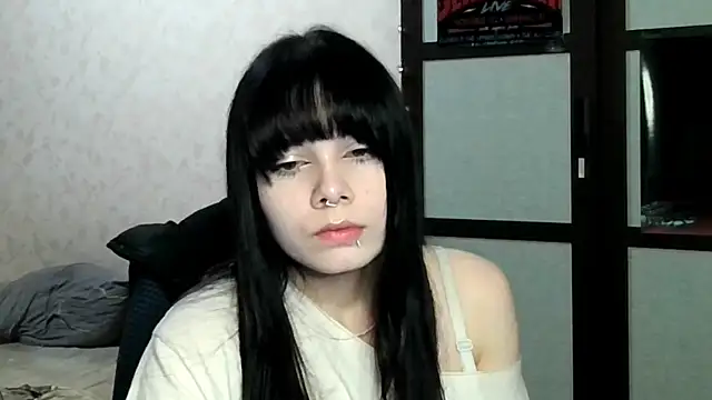 gothicq online show from 06-30-26, 09:38