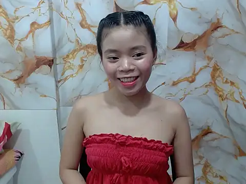 Snapshot of Sweet_Sarah69 chatting on 06-25-26, 11:04 Sweet Sarah69 online show from 06-25-26, 11:04