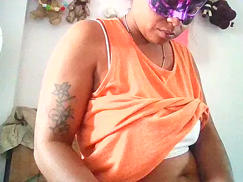 Snapshot of RubinaKhan6 chatting on 05-24-26, 03:11 RubinaKhan6 online show from 05-24-26, 03:11
