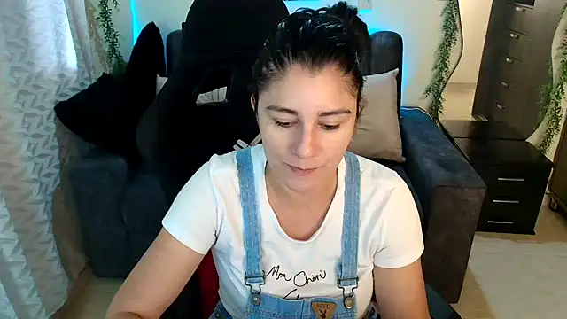 LUCYMILF SEXY online show from 06-07-26, 03:38