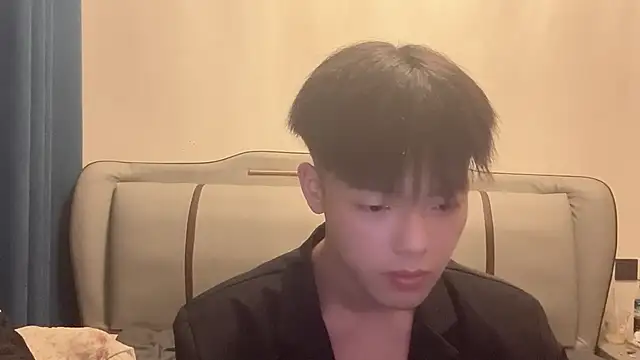 LY-0101 online show from 05-07-26, 02:44