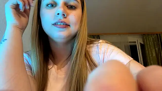 Melarose85 online show from 05-04-26, 09:55