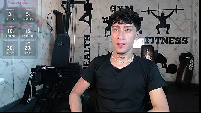 Snapshot of Spencerwhite_ chatting on 06-13-26, 08:29 Spencerwhite online show from 06-13-26, 08:29