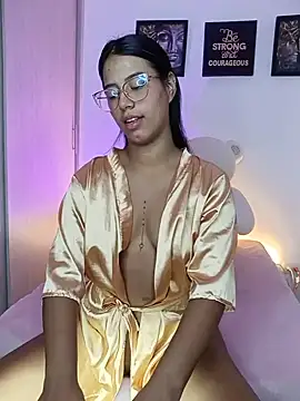 Raven stonee01 online show from 06-25-26, 01:27