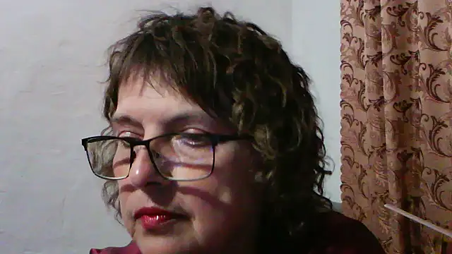 ElizabethGorden online show from 06-11-26, 06:28