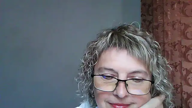 ElizabethGorden online show from 06-18-26, 01:26