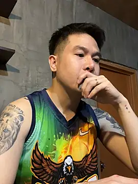 xanderalex13 online show from 05-07-26, 03:39